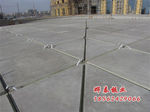 钢骨架轻型板的组成